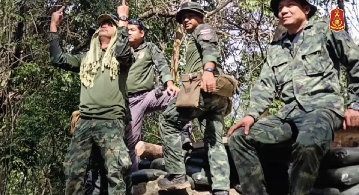 2 ชีวิตแลกอธิปไตย  ทภ.2 สดุดีวีรกรรม'จ่าเริง-พลทหารวุ้นเส้น' บุกยึดเนิน350