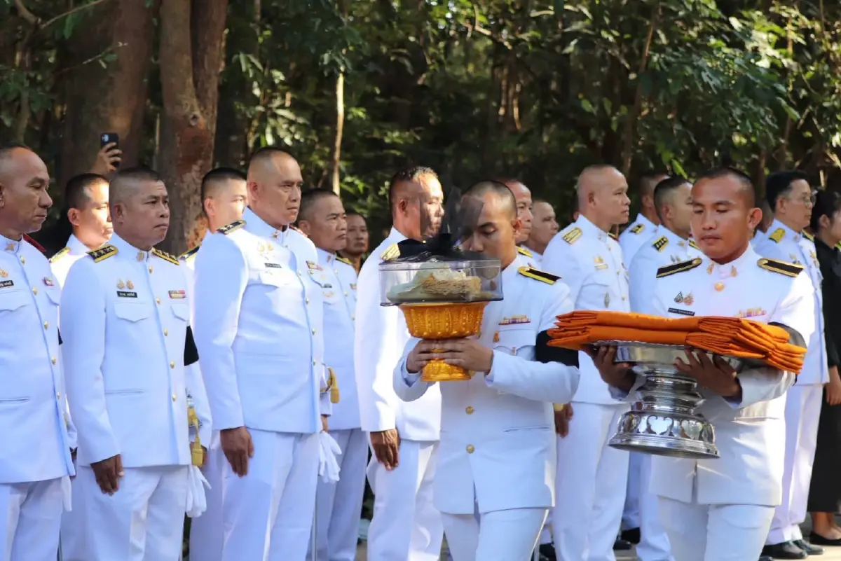 พระราชทานเพลิงศพ 'จ.ส.อ.ศตวรรษ สุจริต' ทหารกล้าพลีชีพในสนามรบไทย-กัมพูชา