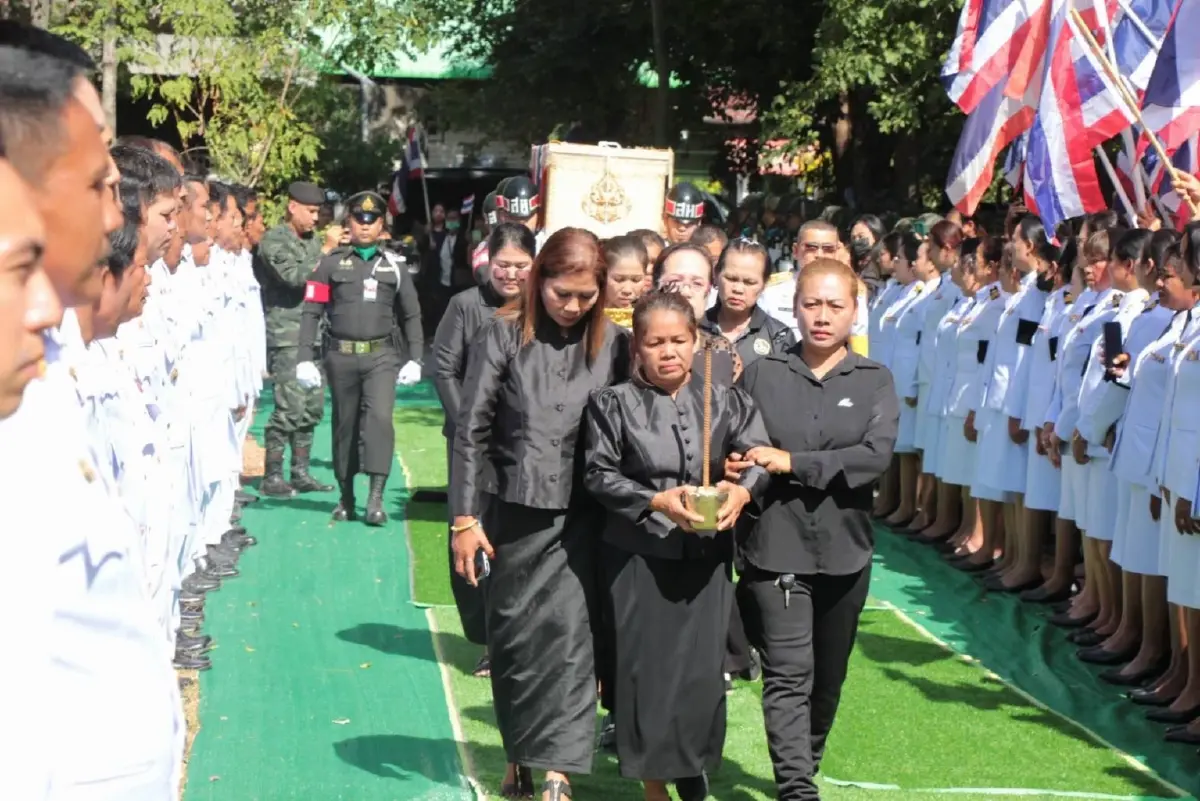 สมเกียรติทหารกล้า! ส่งร่าง 'ส.อ.กัมปนาท ทองแสง' กลับสู่มาตุภูมิ จ.ชัยภูมิ