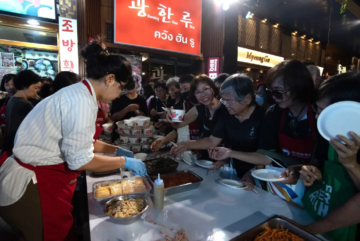 ศูนย์วัฒนธรรมเกาหลี จัดกิจกรรม 'วันกิมจิ 2025' อลังการย่านโคเรียนทาวน์