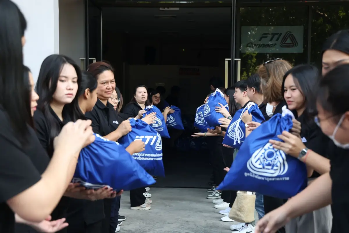 ส.อ.ท. ส่งน้ำใจคนไทยสู่ภาคใต้ มอบถุงยังชีพ ช่วยผู้ประสบอุทกภัย