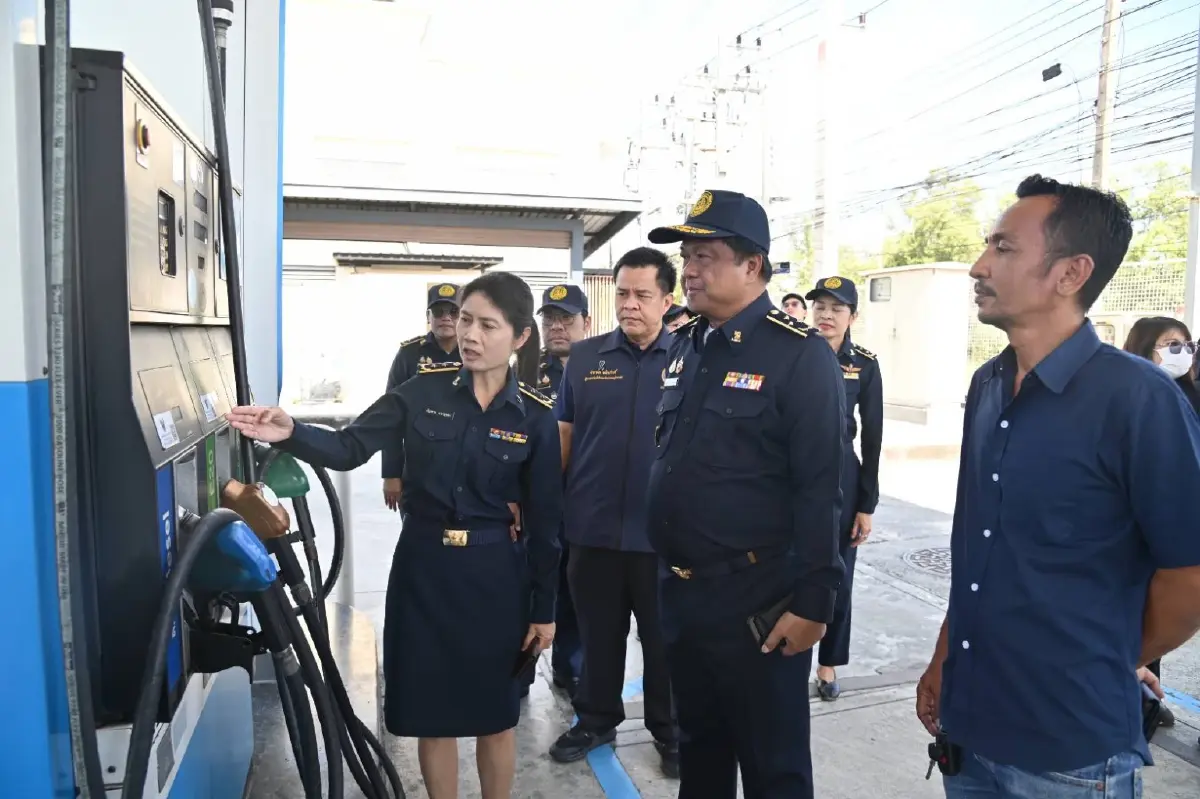 กรมการค้าภายในคุมเข้มปีใหม่! ลุยตรวจกระเช้า-ปั๊มน้ำมัน ย้ำห้ามเอาเปรียบประชาชน