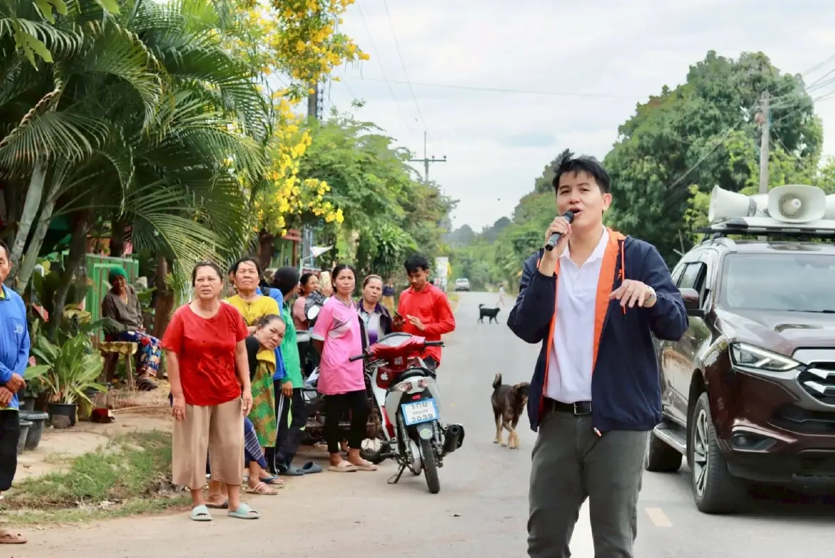‘อธิรัฐ’ รีแบรนด์ ‘ปลัดแบงค์’ - ‘เลือกไม่ผิด’ ซบ ปชน.สู้เลือกตั้ง