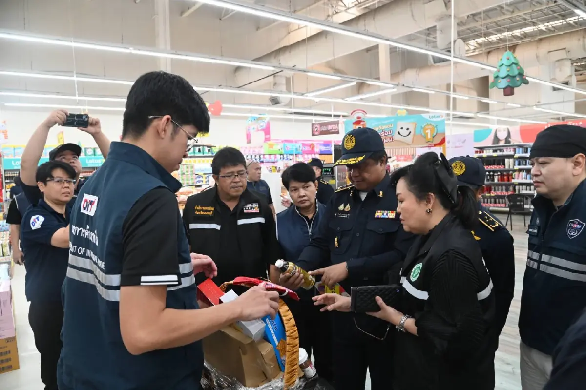 กรมการค้าภายในคุมเข้มปีใหม่! ลุยตรวจกระเช้า-ปั๊มน้ำมัน ย้ำห้ามเอาเปรียบประชาชน