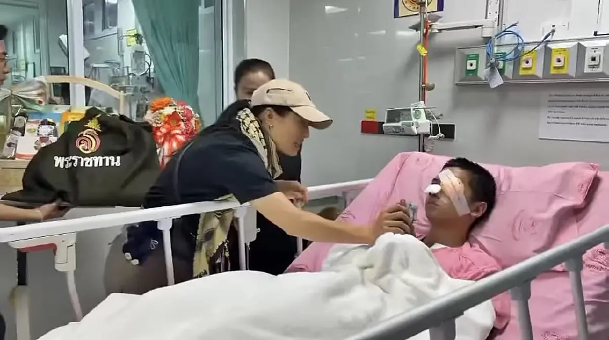 เจ้าฟ้าสิริวัณณวรีฯ เสด็จฯเยี่ยมทหารบาดเจ็บ ณ รพ.สรรพสิทธิประสงค์ จ.อุบลราชธานี