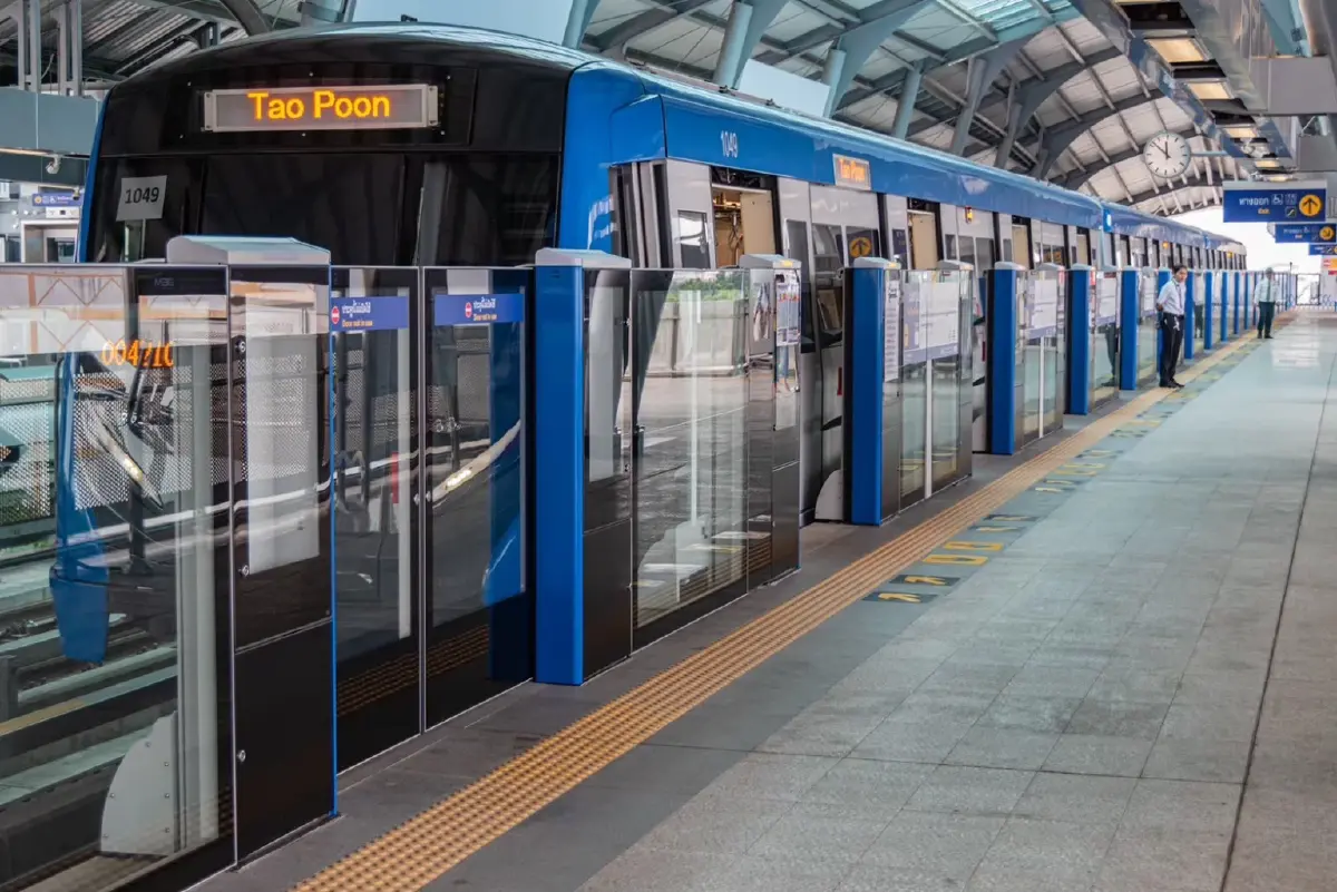 รฟม. ขยายเวลาเปิด 'รถไฟฟ้า 4 สาย' ถึงตี 2 รับคืนคาท์ดาวน์ 2569