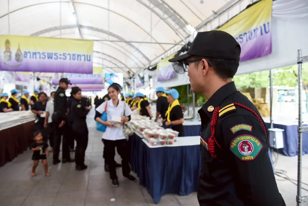 วันนี้เปิดเข้ากราบถวายบังคมพระบรมศพ พระพันปีหลวง 08.00 - 14.00 น.