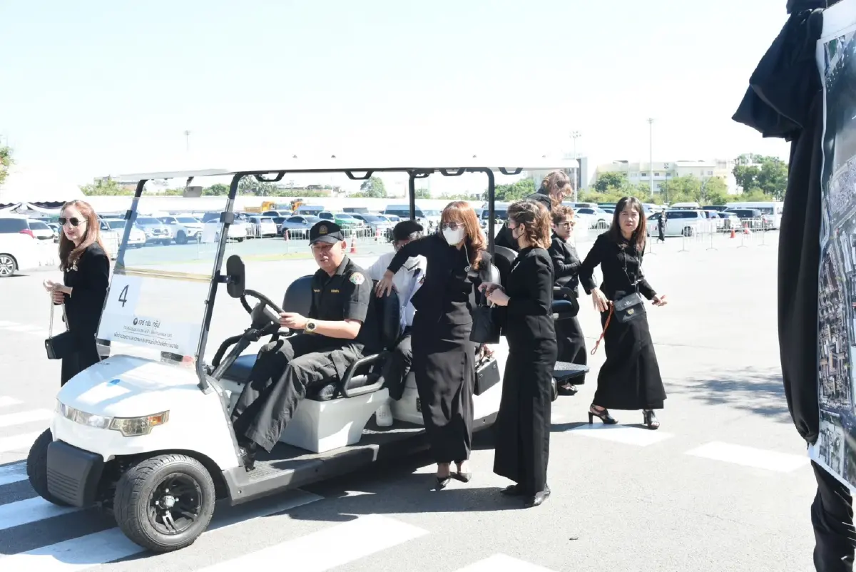 วันนี้เปิดเข้ากราบถวายบังคมพระบรมศพ พระพันปีหลวง 08.00 - 14.00 น.