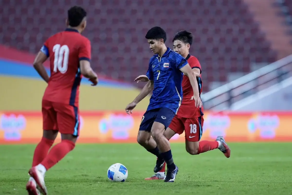 ฟุตบอลชายทีมชาติไทย ชนะ สิงคโปร์ 3-0 ลิ่วรอบรองฯ ศึก ซีเกมส์ 2025