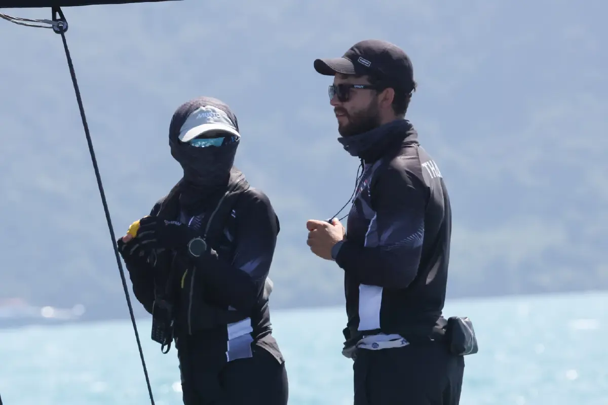 'พระราชินี' สร้างประวัติศาสตร์ ทรงนำทัพเรือใบไทย คว้าเหรียญทอง ซีเกมส์ ครั้งที่ 33