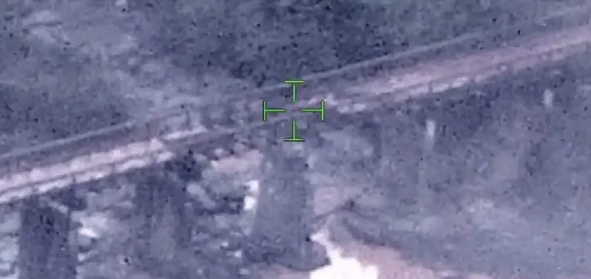 เปิดภาพF-16 ทิ้งบอมบ์ ทำลายเป้าหมายทางทหาร 'สะพานจัยจุมเนี้ยะ -บ่อนกาสิโน'