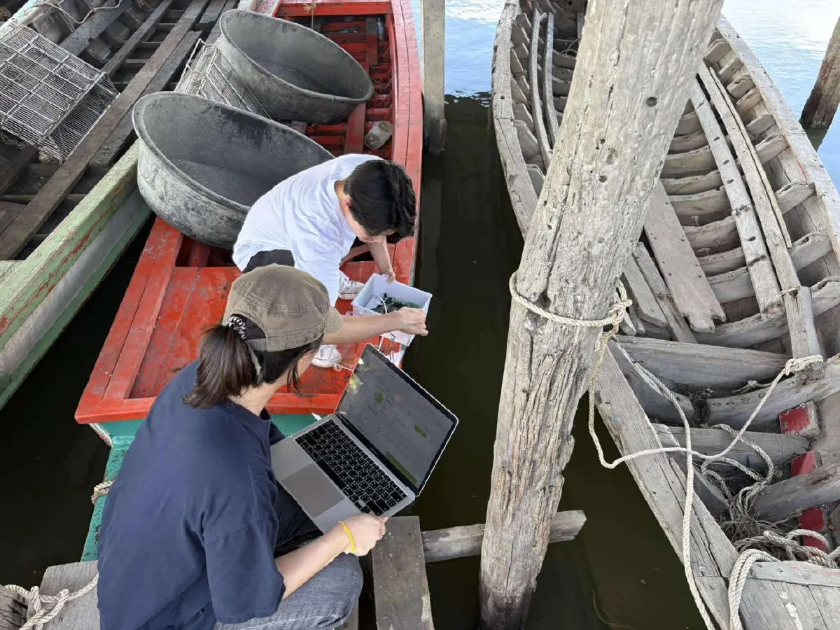 นักศึกษา มจธ.ประยุกต์ใช้ระบบ IoT ช่วยผู้สูงอายุเลี้ยงปลา