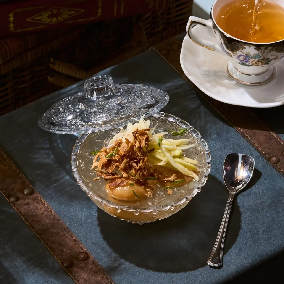 จาก 'ศรีตราด' สู่ 'ห้องของศรี' เชิดชูรสชาติอาหารตะวันออก