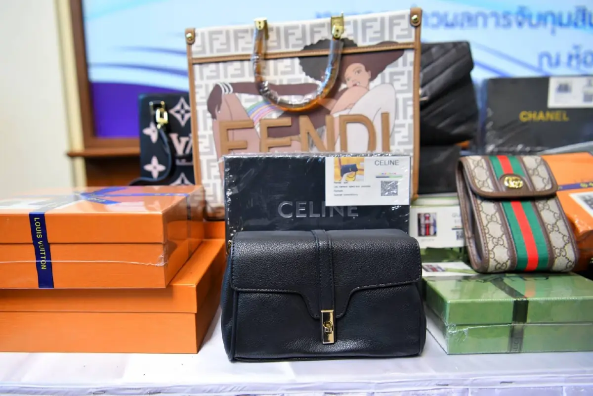 กรมทรัพย์สินทางปัญญา-กรมศุลกากร  โชว์ผลงาน 3 เดือนจับสินค้าปลอมกว่า 8 หมื่นชิ้น