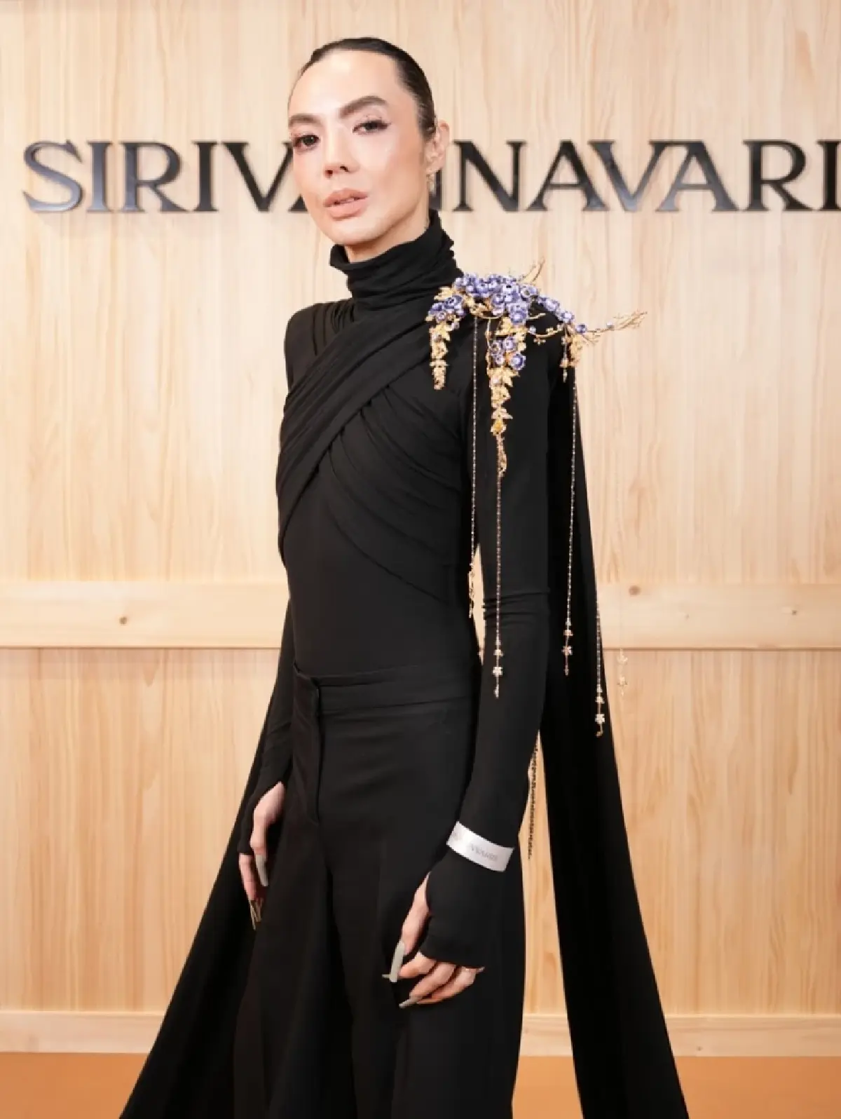 เจ้าฟ้าสิริวัณณวรีฯ ฉลองพระองค์วันเปิด SIRIVANNAVARI ร้านใหม่