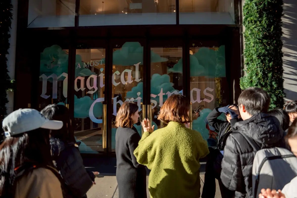 “เซลฟริดเจส” มากกว่าห้างหรู คือพื้นที่ความสุขคนเมือง ชูธีมดิสนีย์รับคริสต์มาส 2025