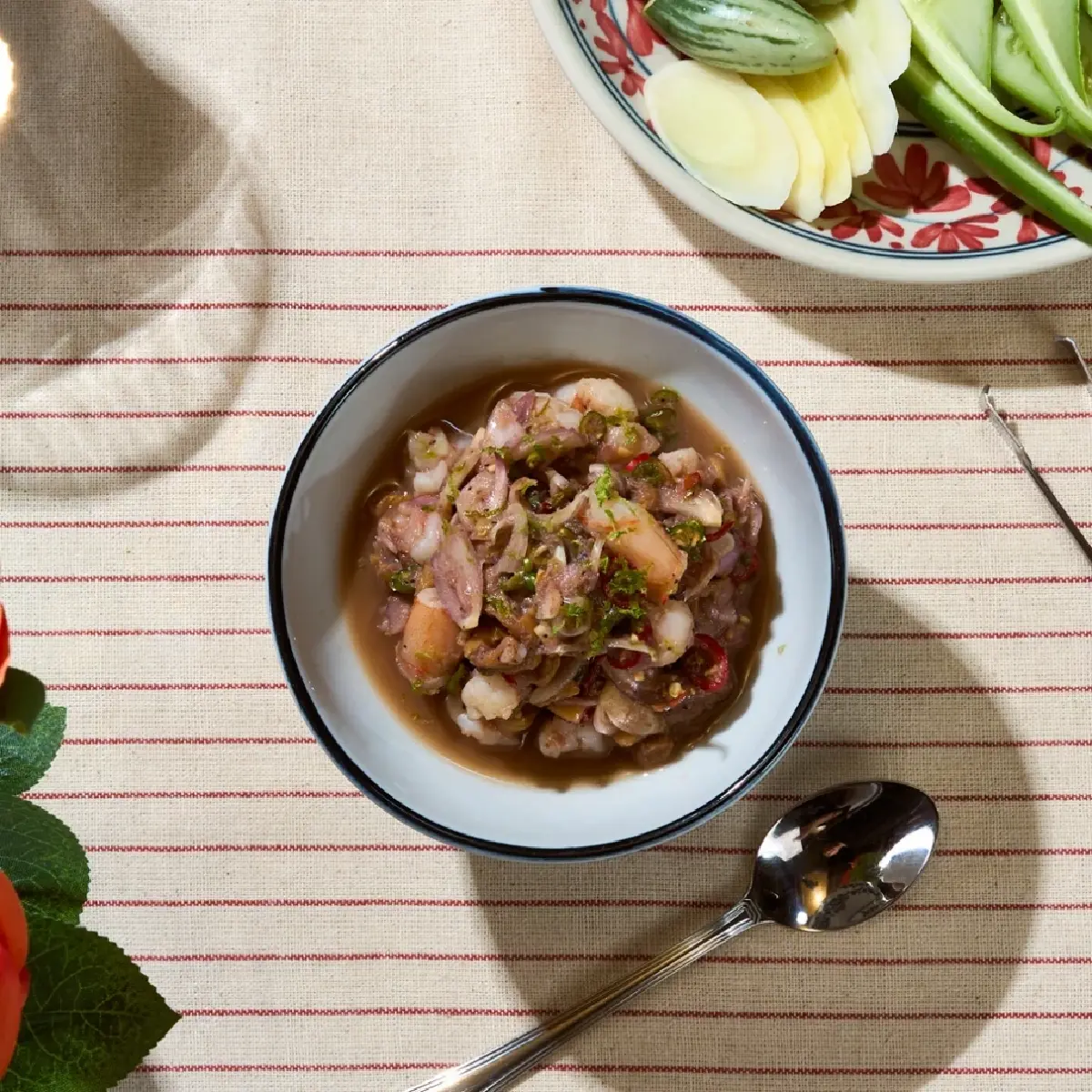 จาก 'ศรีตราด' สู่ 'ห้องของศรี' เชิดชูรสชาติอาหารตะวันออก