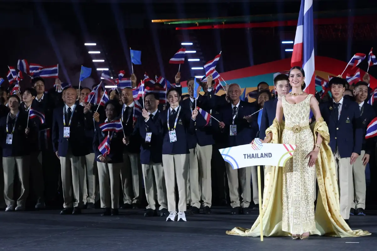 ในหลวง-พระราชินี เสด็จฯ ทรงเปิดการแข่งขันกีฬาซีเกมส์ ครั้งที่ 33