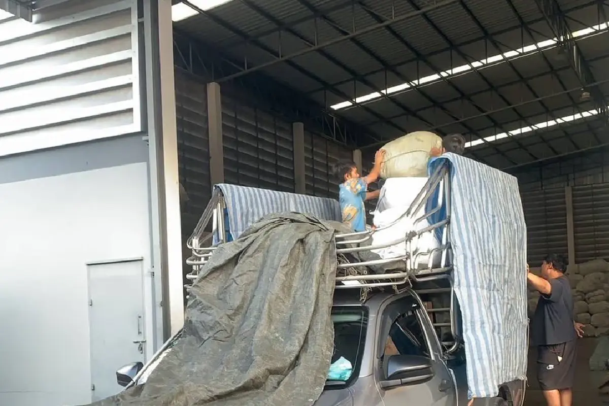 มาดามแป้ง ส่งผ้าห่ม 6,000 ผืน ช่วยผู้อพยพจากเหตุปะทะชายแดน