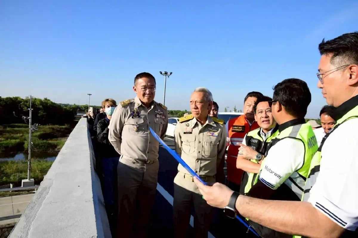 คมนาคม เช็กความพร้อมปีใหม่ 2569 ตั้งเป้าลดอุบัติเหตุ 5%