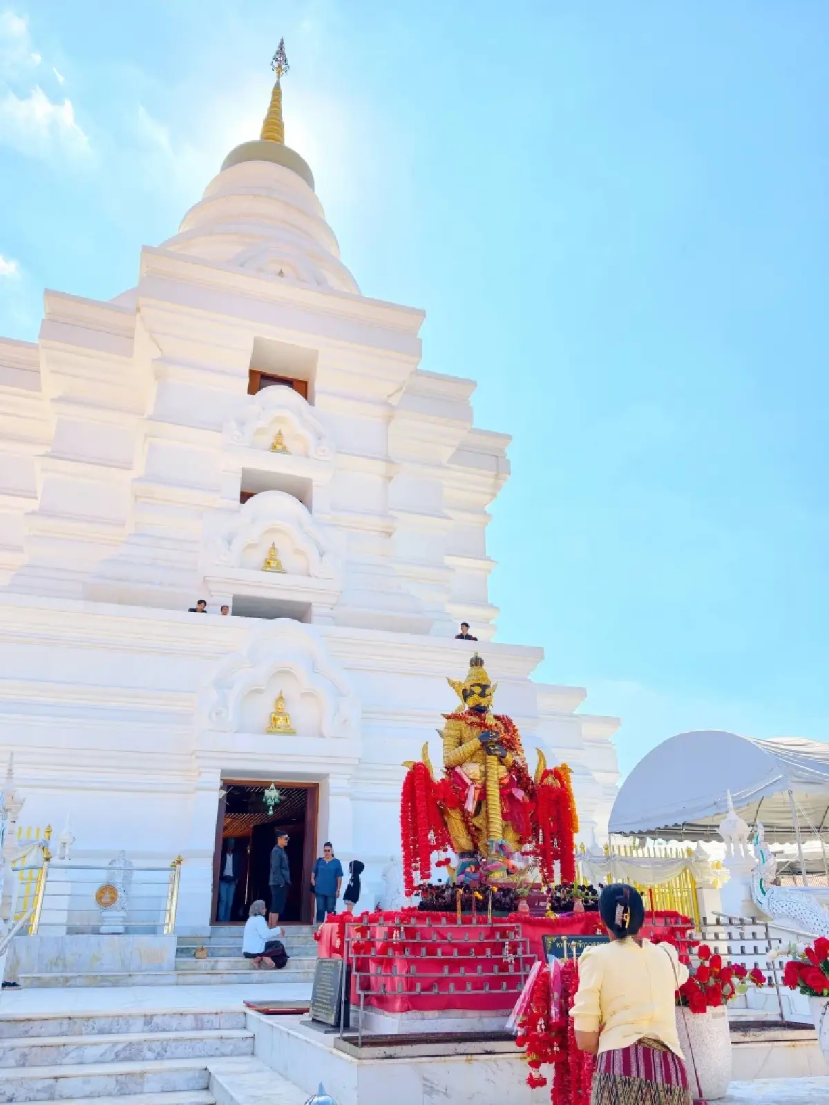 หลวงปู่ศิลา ให้พรปีใหม่ 2569 สิ้นหนี้เหลือใช้ ทำน้ำมนต์ ส่งท้ายปี