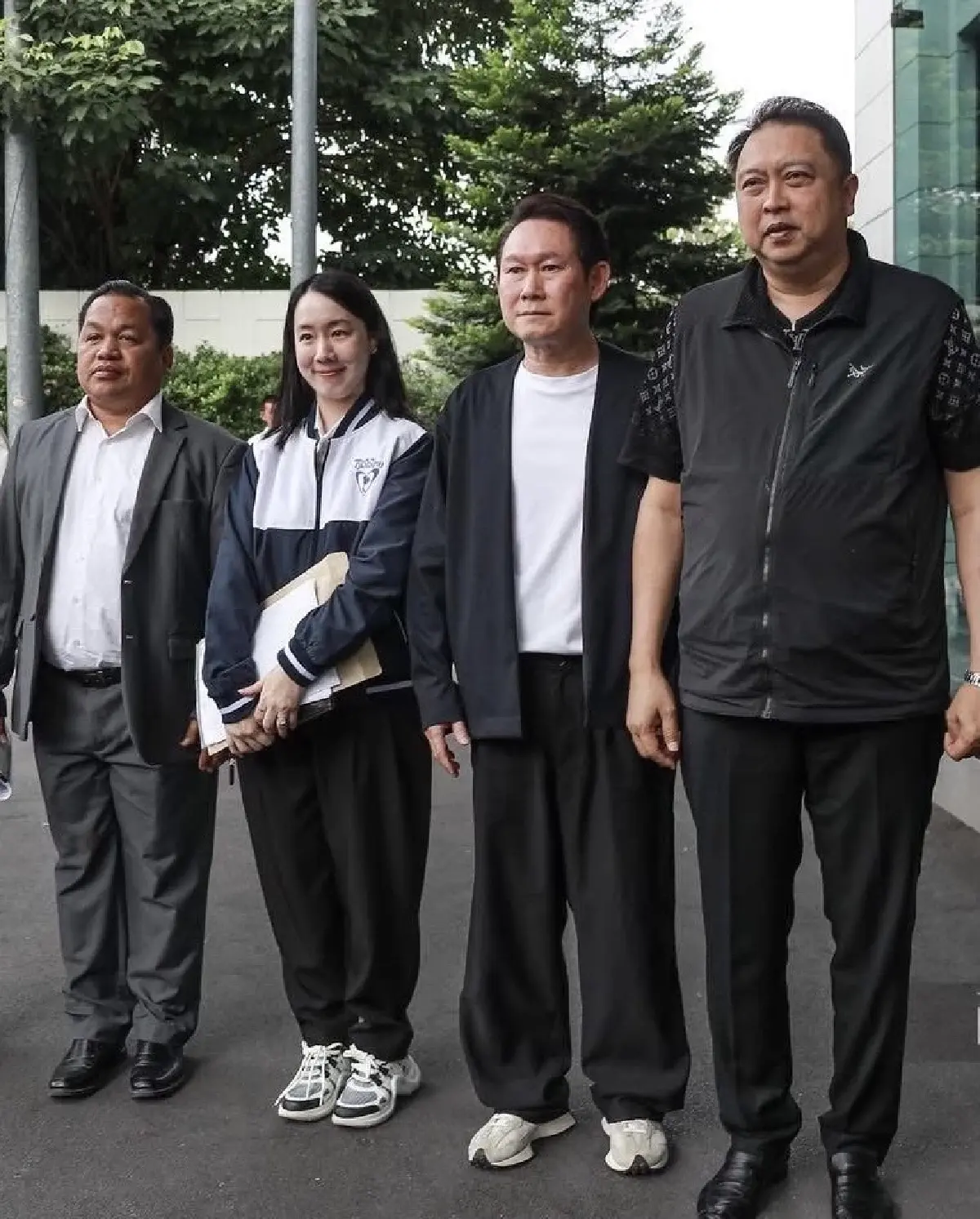 จุดรวมพลภูมิใจไทย ’เนวิน‘ เช็คชื่อ 80 ’บ้านใหญ่‘