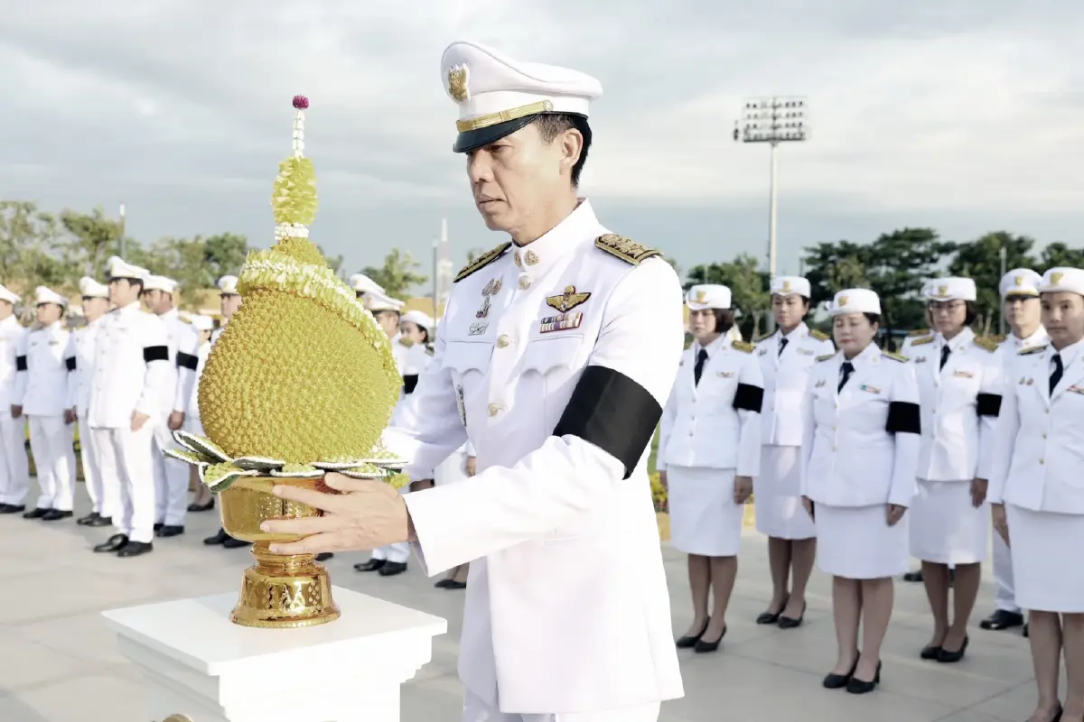 ถวายราชสักการะวันคล้ายวันพระบรมราชสมภพ รัชกาลที่ 9 วันชาติ วันพ่อแห่งชาติ