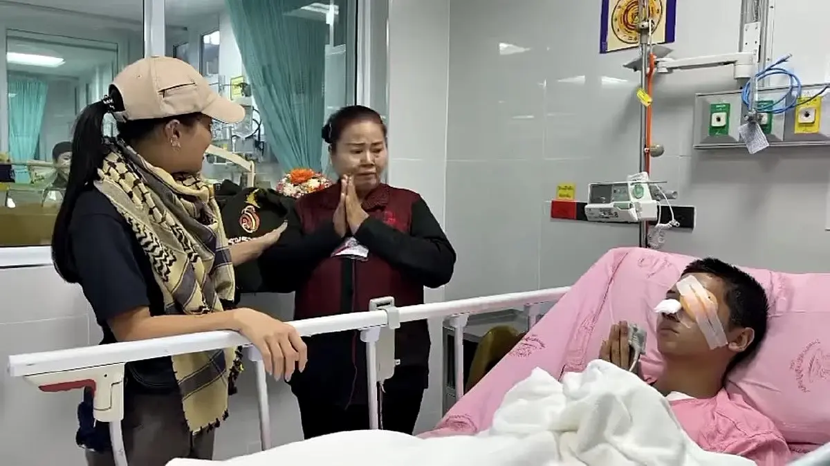 เจ้าฟ้าสิริวัณณวรีฯ เสด็จฯเยี่ยมทหารบาดเจ็บ ณ รพ.สรรพสิทธิประสงค์ จ.อุบลราชธานี