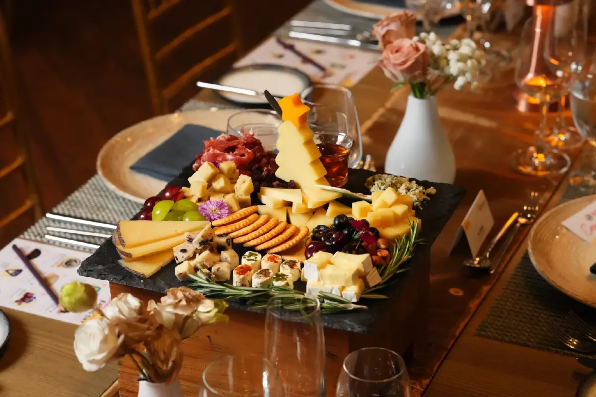 เรื่อง ‘ชีส’ น่ารู้ ก่อนจัด ‘ชีสบอร์ด’ ชีสแบบไหน ทานคู่อะไรดี?