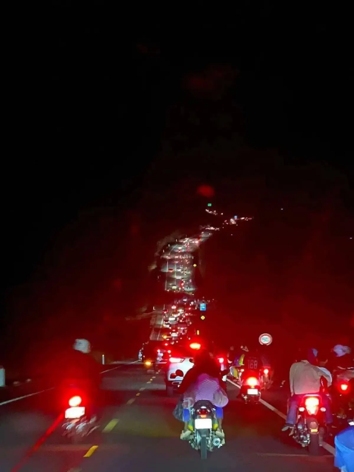 ชายแดนจ.ตราดดุเดือดขยายวงหาดเล็ก ทำลายฐานปืนใหญ่ ใน เกาะกง