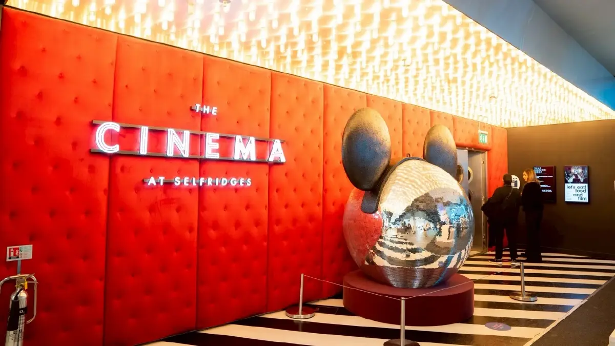 “เซลฟริดเจส” มากกว่าห้างหรู คือพื้นที่ความสุขคนเมือง ชูธีมดิสนีย์รับคริสต์มาส 2025