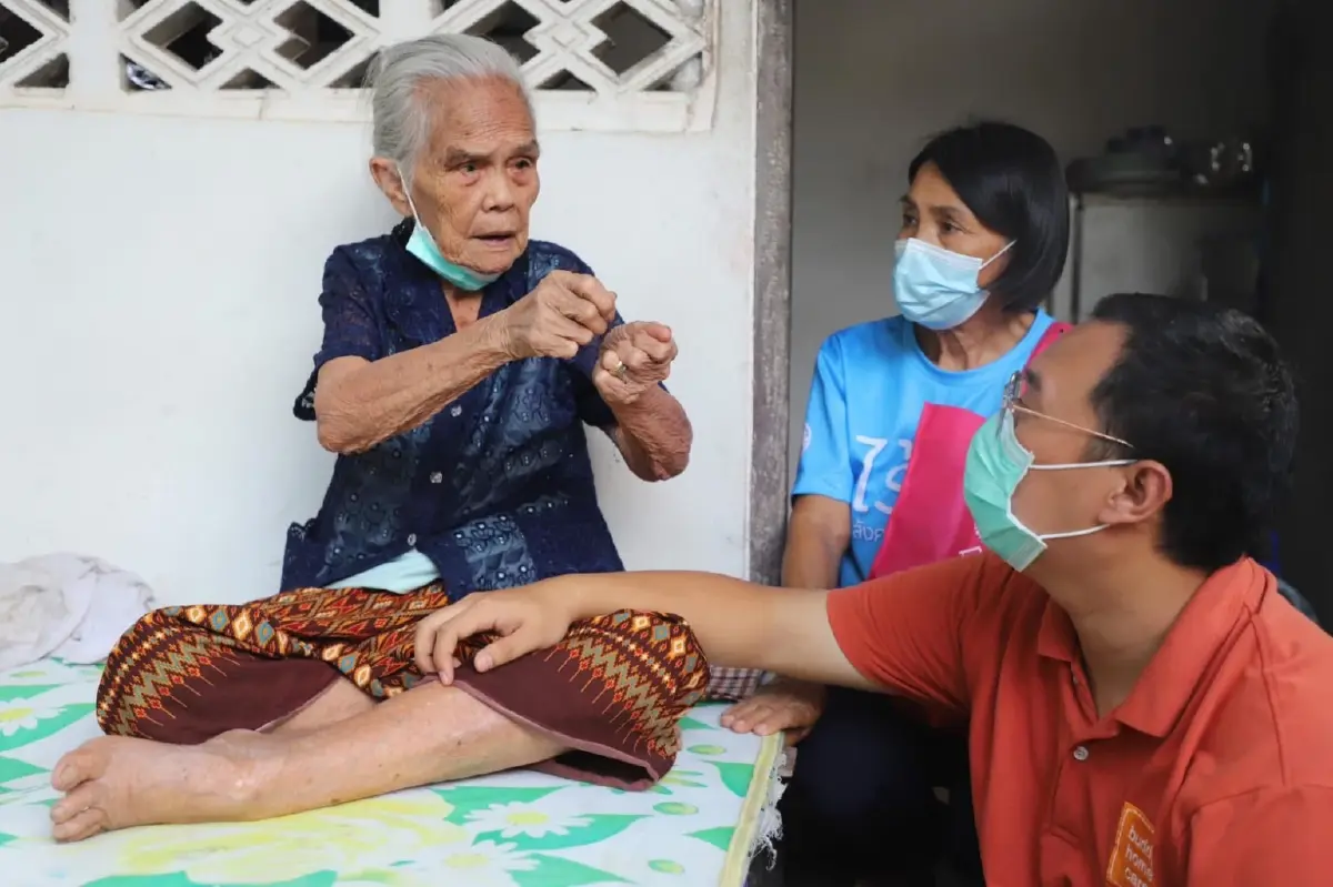 บริการ 'เช่าลูก' ครอบครัวเฉพาะกิจ ดูแลสูงวัย 'Buddy Home Care'