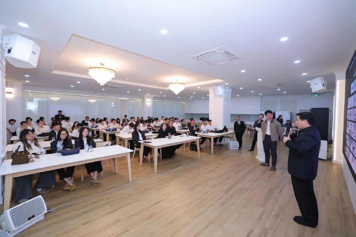 MEDEZE ส่งต่อองค์ความรู้ เปิดบ้านต้อนรับคณะนักศึกษานิด้า