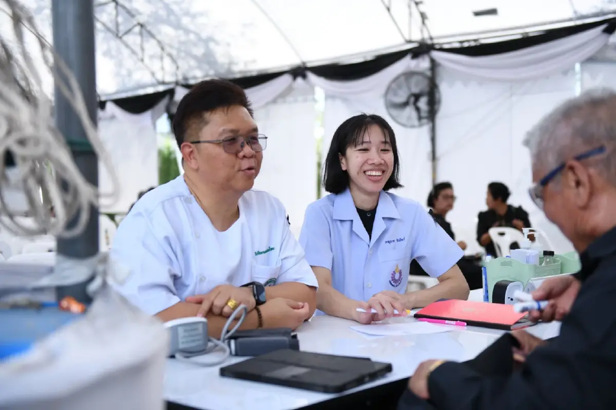 เข้ากราบพระบรมศพ ยอดพุ่ง 2 แสน กทม. เผย 5 ธ.ค. ปิดจุดคัดกรอง 13.00 น.