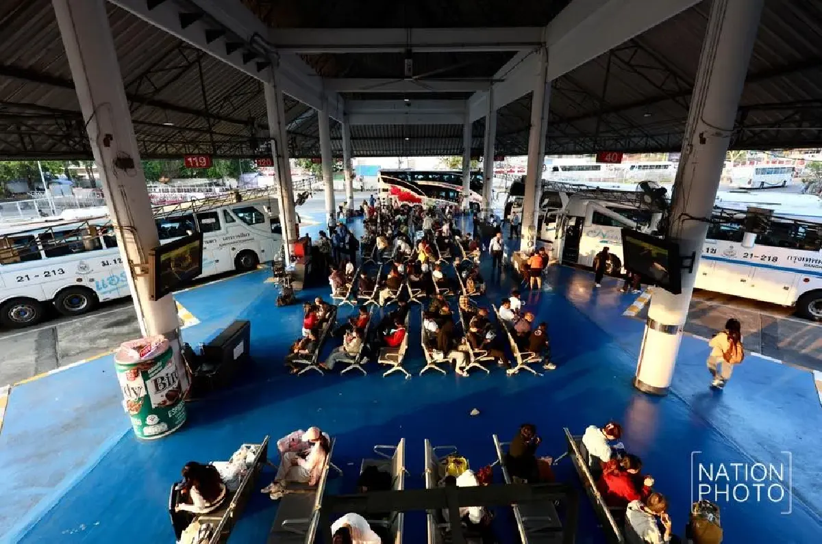 หมอชิต 2 คึกคัก แห่เดินทางกลับภูมิลำเนาฉลองปีใหม่ 2569 คาดวันนี้แตะ 1.8 แสนคน