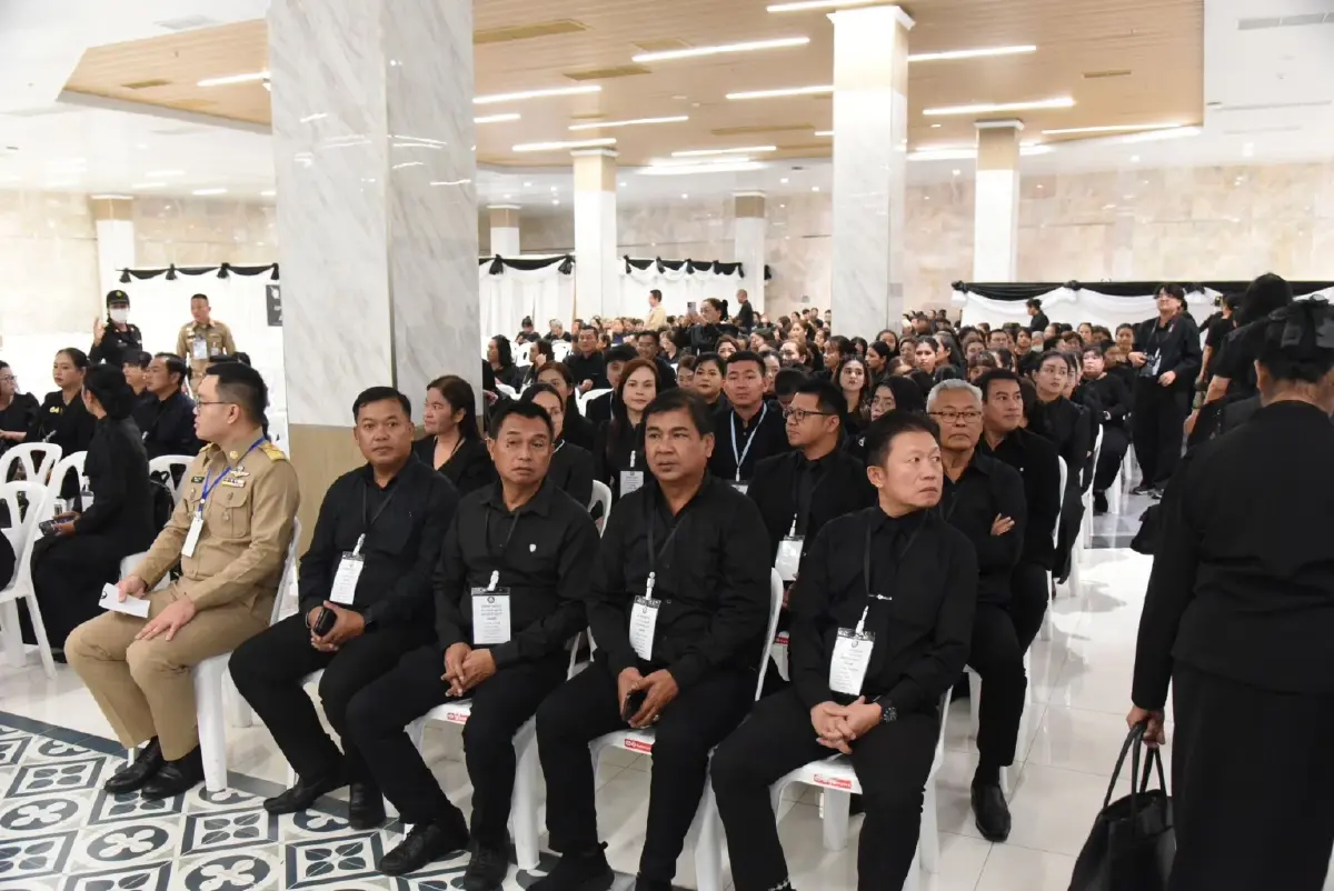 วันนี้เปิดเข้ากราบถวายบังคมพระบรมศพ พระพันปีหลวง 08.00 - 14.00 น.