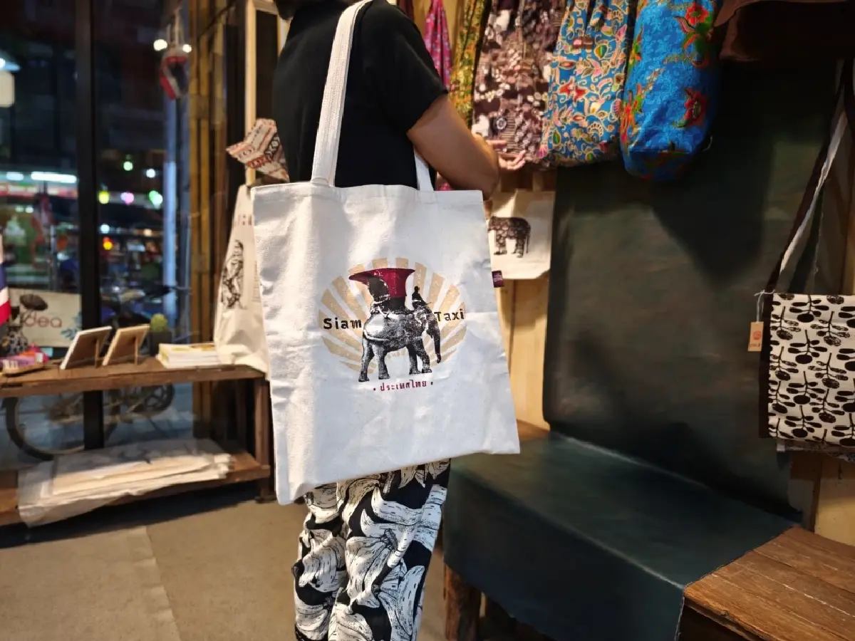 ยืนหยัดมา 30 ปี ‘เดอะ ชนบท’ ของที่ระลึกจากเมืองไทยราคาไม่แพง