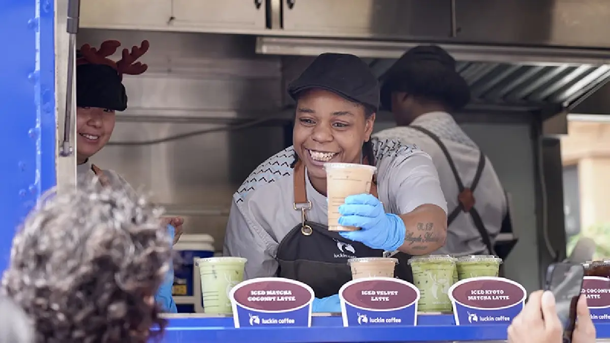 'บลูบอทเทิ่ล+% อะราบิก้า ไชน่า' อภิมหาบิ๊กดีลของลัคอิน คอฟฟี่?