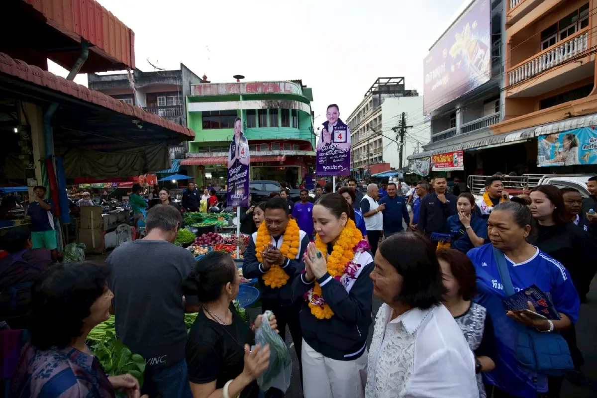 'ซาบีดา'ลุยพัทลุง ช่วย 3 ผู้สมัคร สส.หาเสียง ชี้ นาทีนี้ต้อง ภท. กาทั้งคนและพรรค
