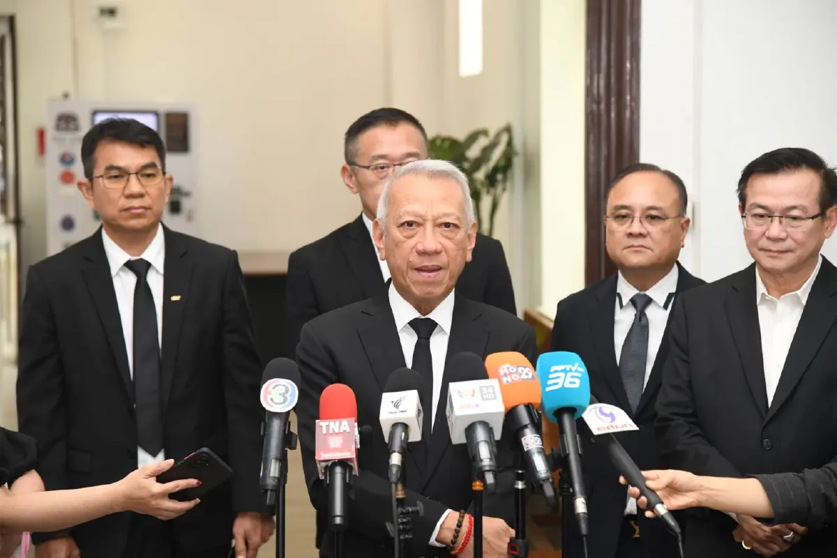 'พิพัฒน์' สั่งระบบราง ทำประกันเดินทางรองรับผู้โดยสารทั้งหมด