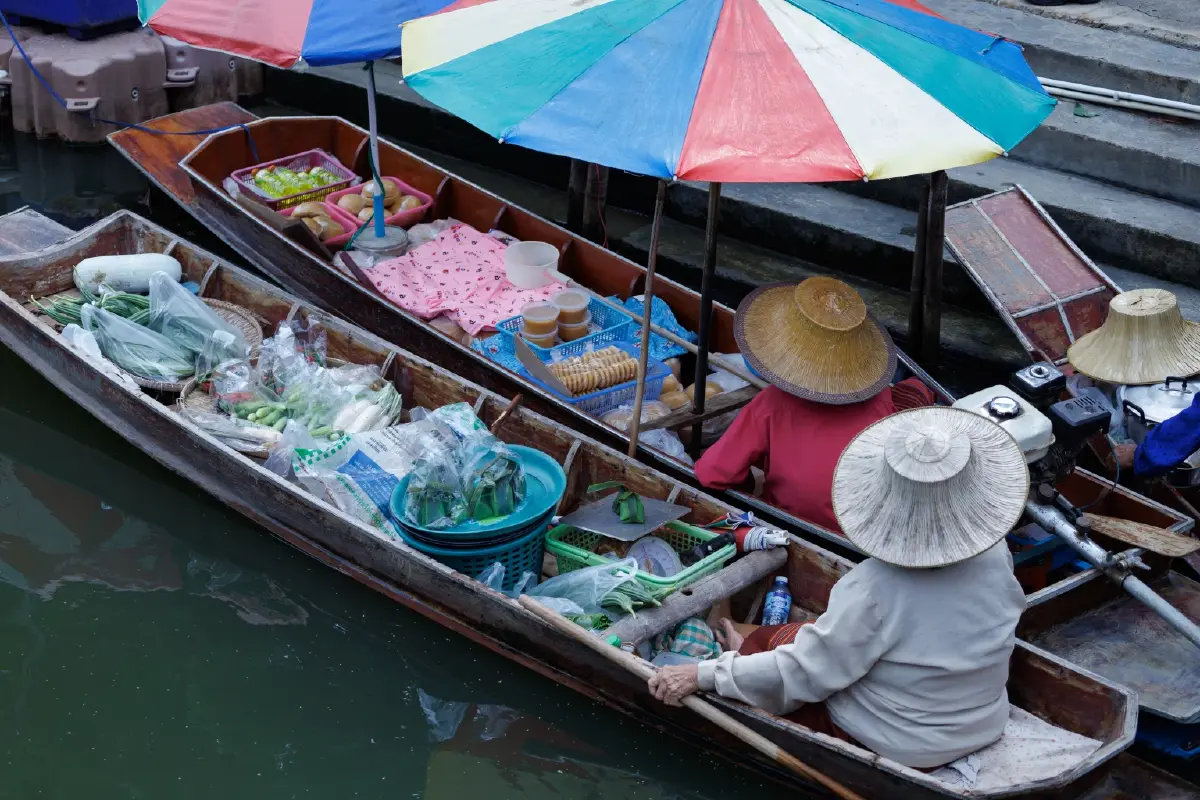นักเดินทาง ‘นกนางนวล’ แห่งพื้นที่ชุ่มน้ำดอนหอยหลอด