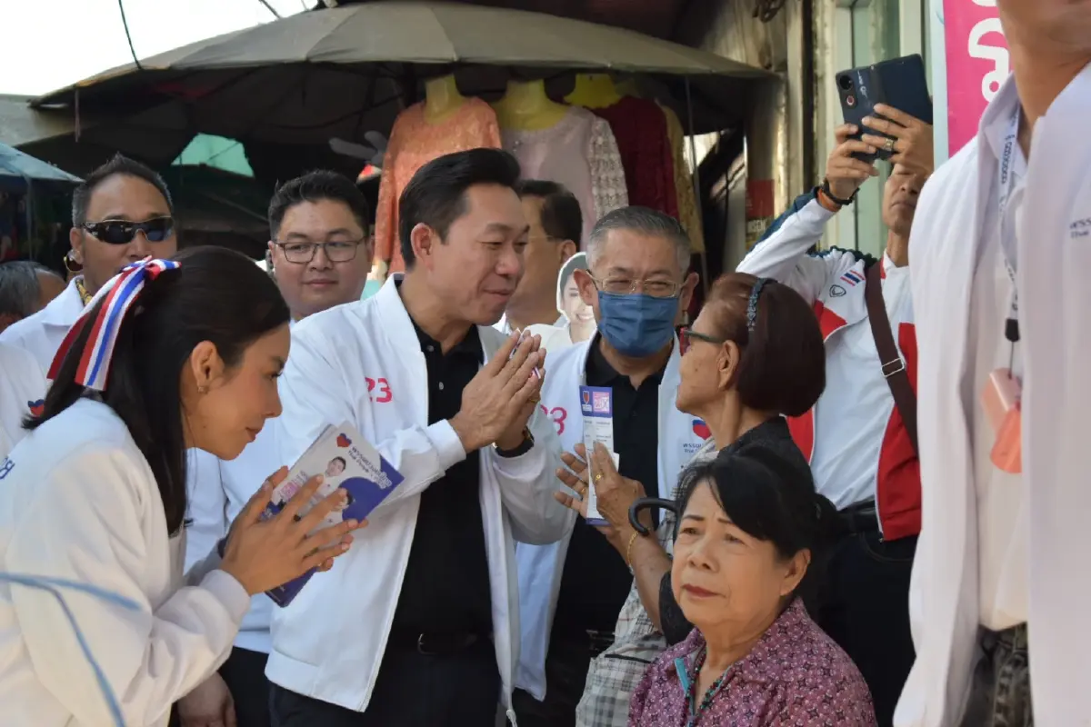 'เอกสิทธิ์' หาเสียงปากน้ำ ชูแก้ปัญหาคน-เพิ่มบัตรทอง หมา-แมว