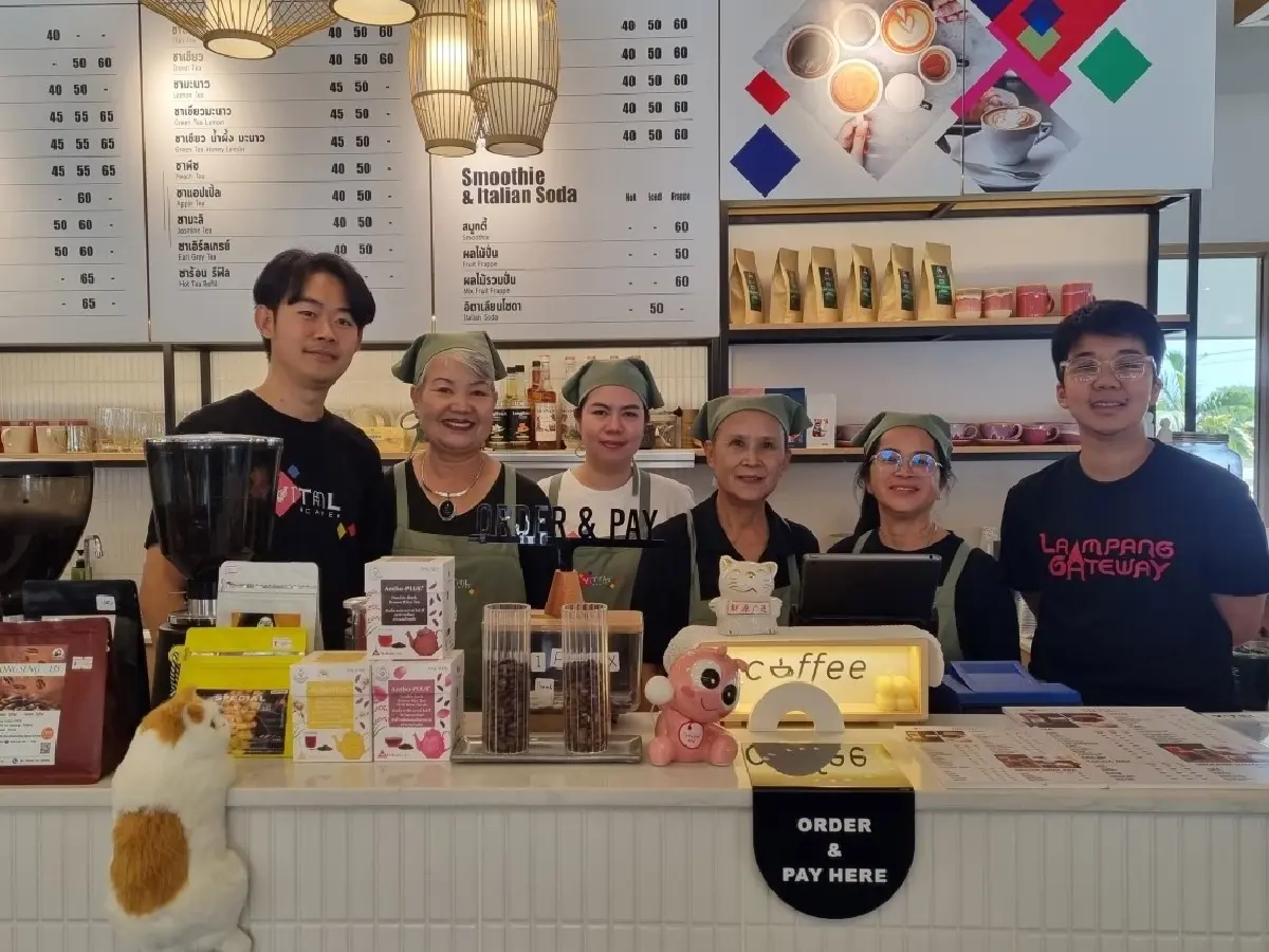 ‘Vital Café’ พักจิบกาแฟฝีมือบาริสต้าวัยคลาสสิกที่ลำปางเกตเวย์