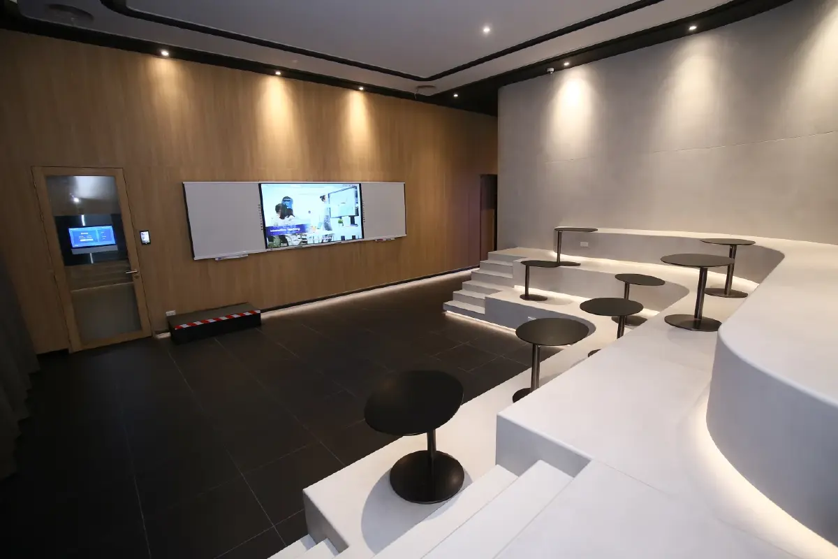 โลกผันผวน ตลาดไอทีโตสวนทาง! คุยซีอีโอ SYNNEX เช็กชีพจรธุรกิจไอที