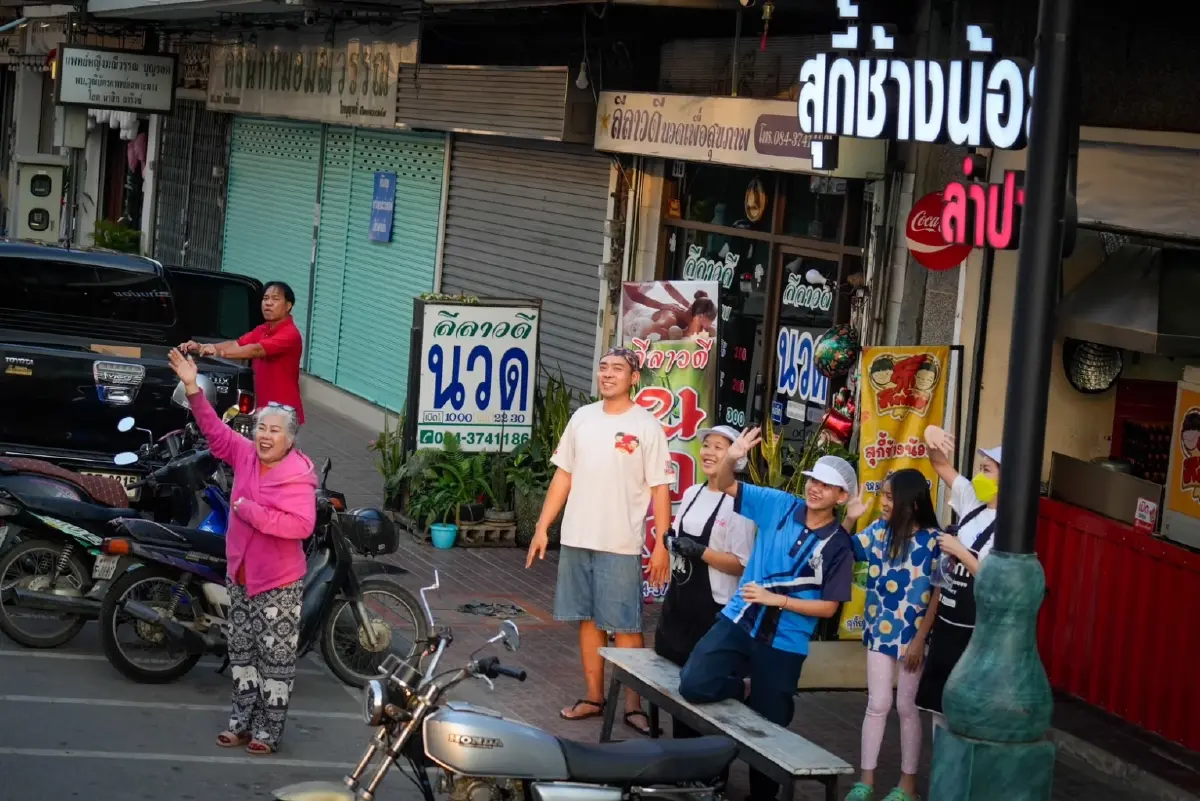 ‘เพื่อไทย’ ปราศรัยกวาด สส.เหนือ โต้ ‘ภท.’ งัดวาทกรรมขัดแย้ง