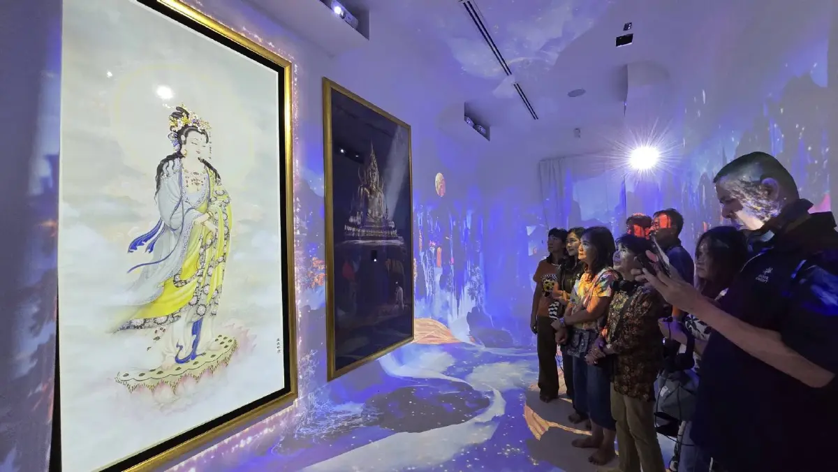 ชมพรมดอกไม้กลางหุบเขา 'ดอกบลูซัลเวีย' ที่ 'ทุ่งสิริสมัย'