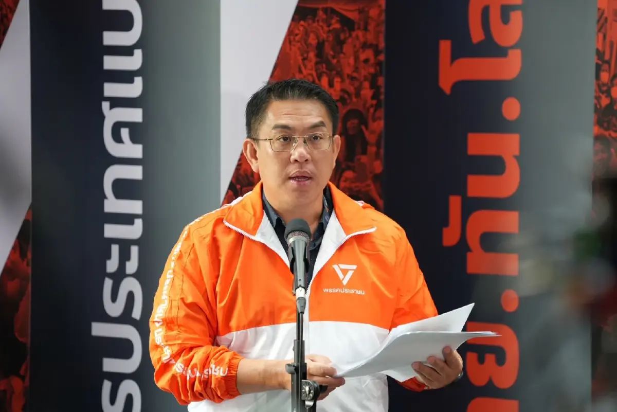 'วิโรจน์' แฉขบวนการ IO ใส่ร้าย ปชน. - ซัด 'ชูวิทย์' จับแพะชนแกะ