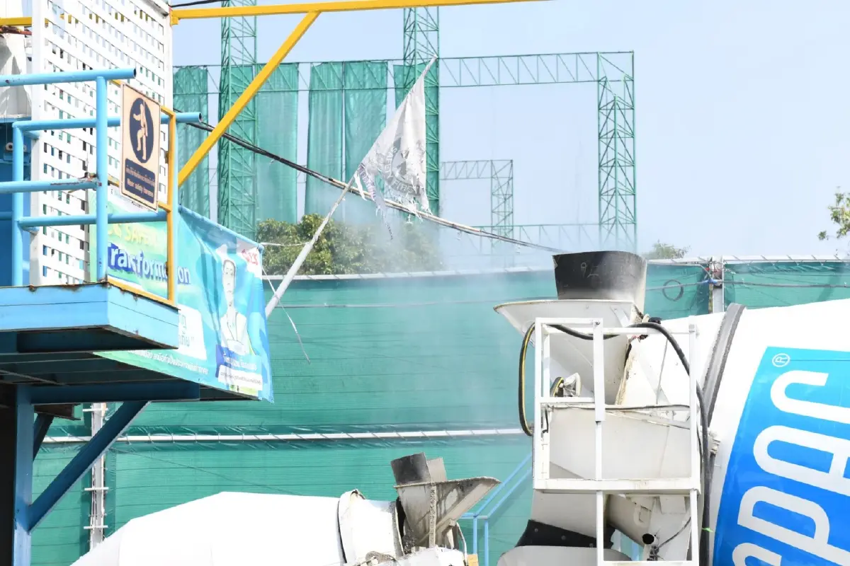 กทม. ตรวจเข้ม แหล่งกำเนิดฝุ่น PM2.5 ย้ำ! โรงงาน-ไซต์ก่อสร้าง ต้องได้มาตรฐาน