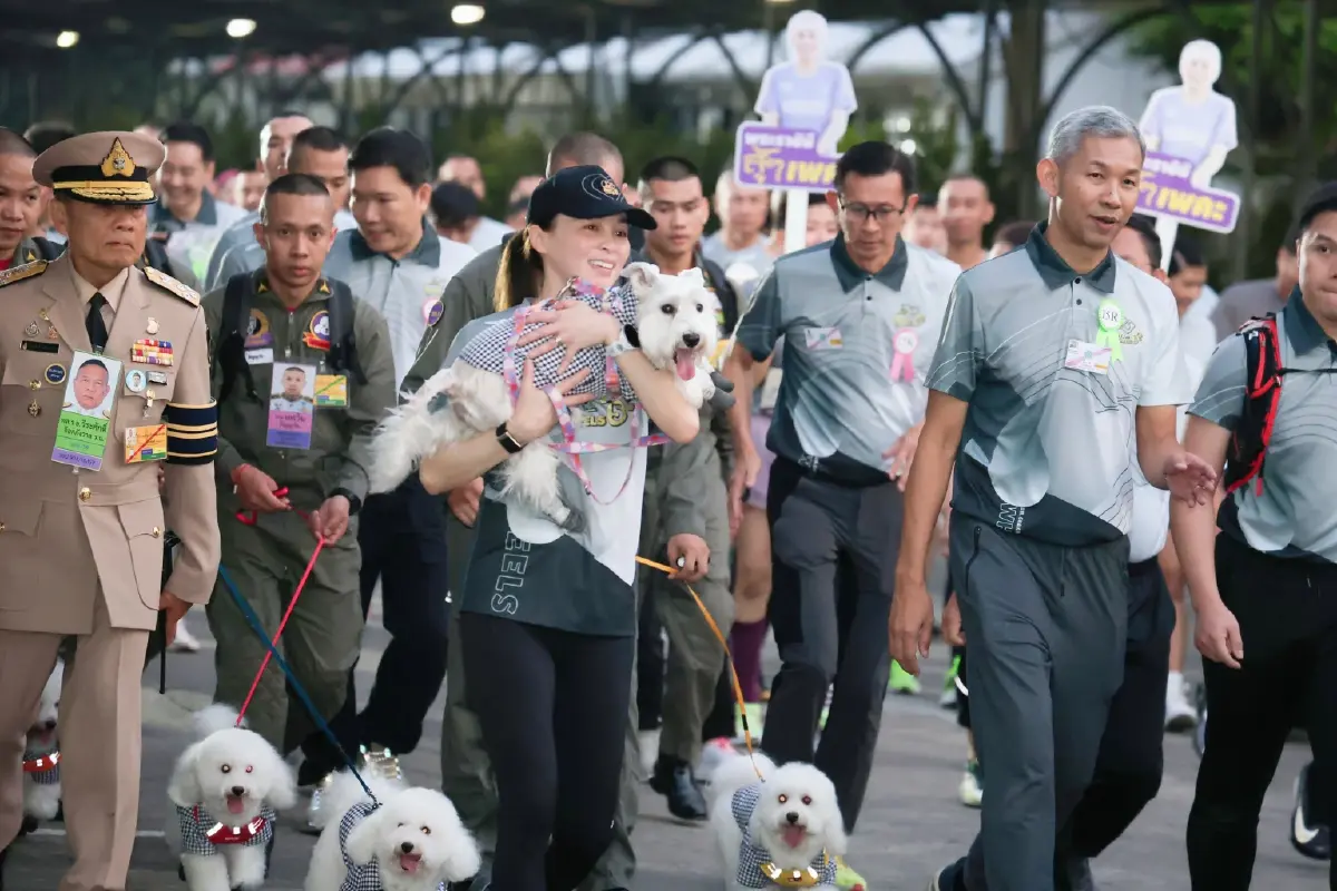 พระราชินี ทรงร่วมเดิน Run for Wheels #5 พร้อมสุนัขหลวงวินเทอร์