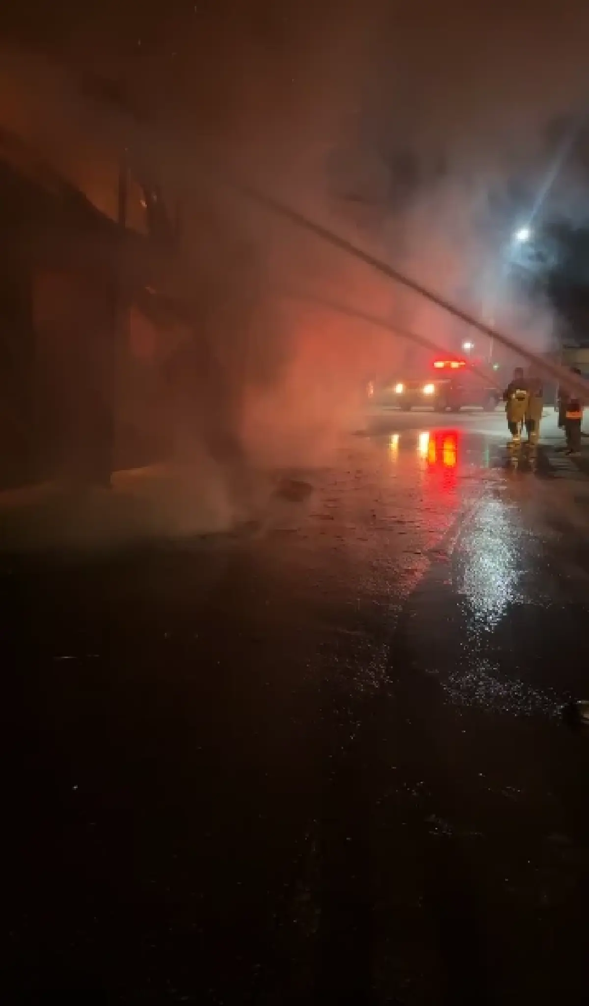 ด่วน! ไฟไหม้รถบัส วอดทั้งคัน ถนนสุขุมวิท (สายเก่า) จ.ฉะเชิงเทรา